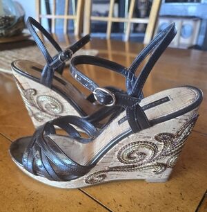 New Bandalino Brown Embroidered Cork Wedge Size 7